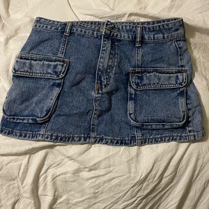 Denim skirt never worn size small